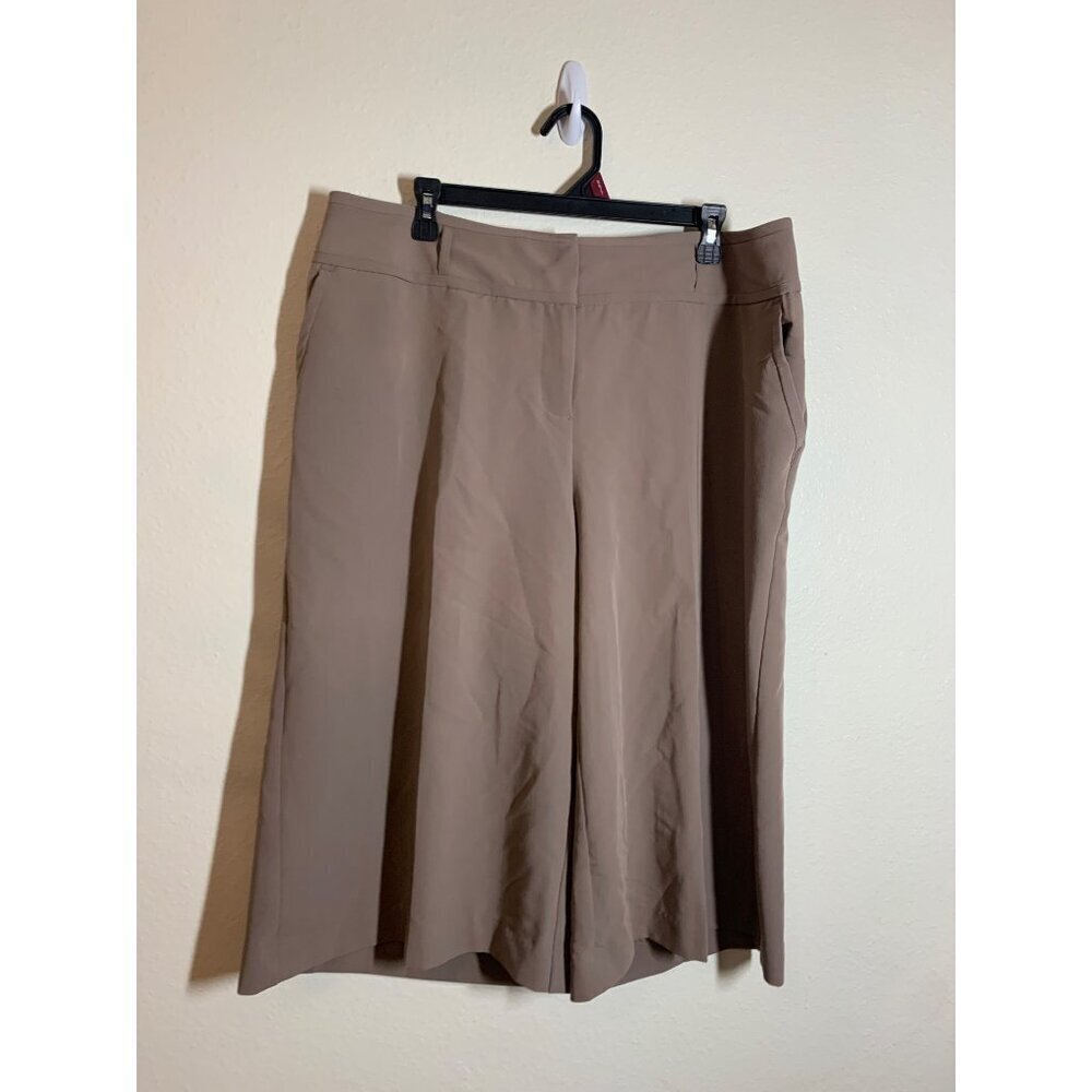 East 5th Capris Pants Business Casual Beige Shorts Office Summer Plus Size 18W